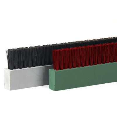 Brosse à plaque Vanico, usine professionnelle personnalisée pour brosses à panneaux, brosses à bandes et brosses industrielles en nylon, tailles personnalisées disponibles.