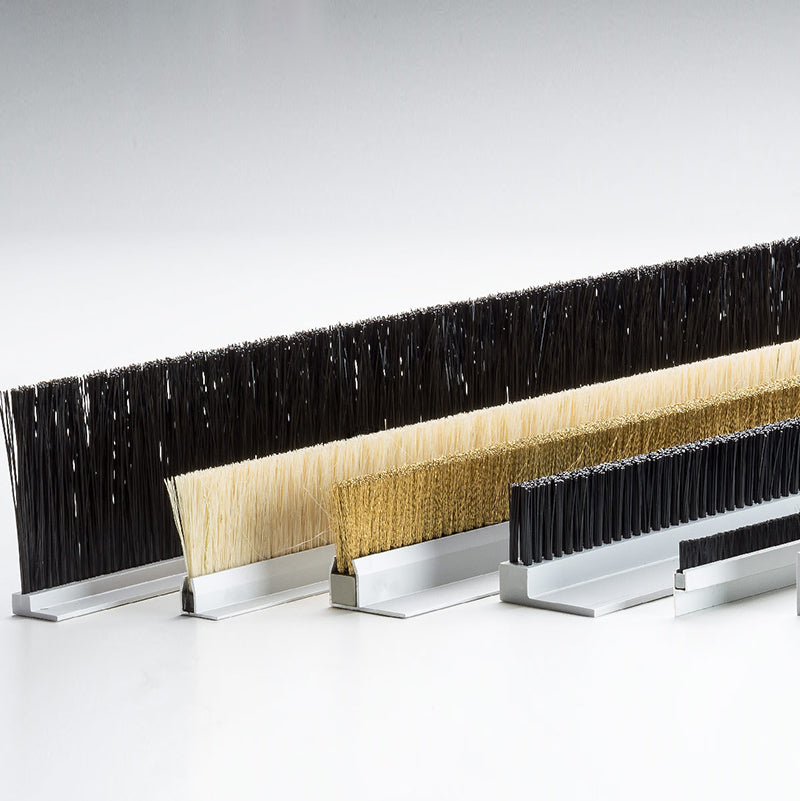 Les petites brosses de nettoyage de tuyaux Vanico Strip Brush peuvent être personnalisées en taille et en matériau.
